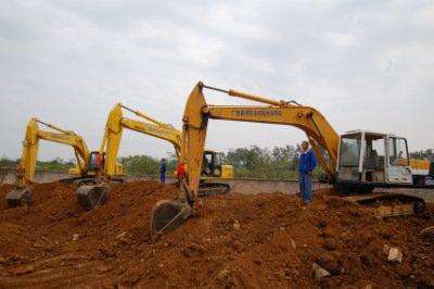 新安县挖掘机培训机构